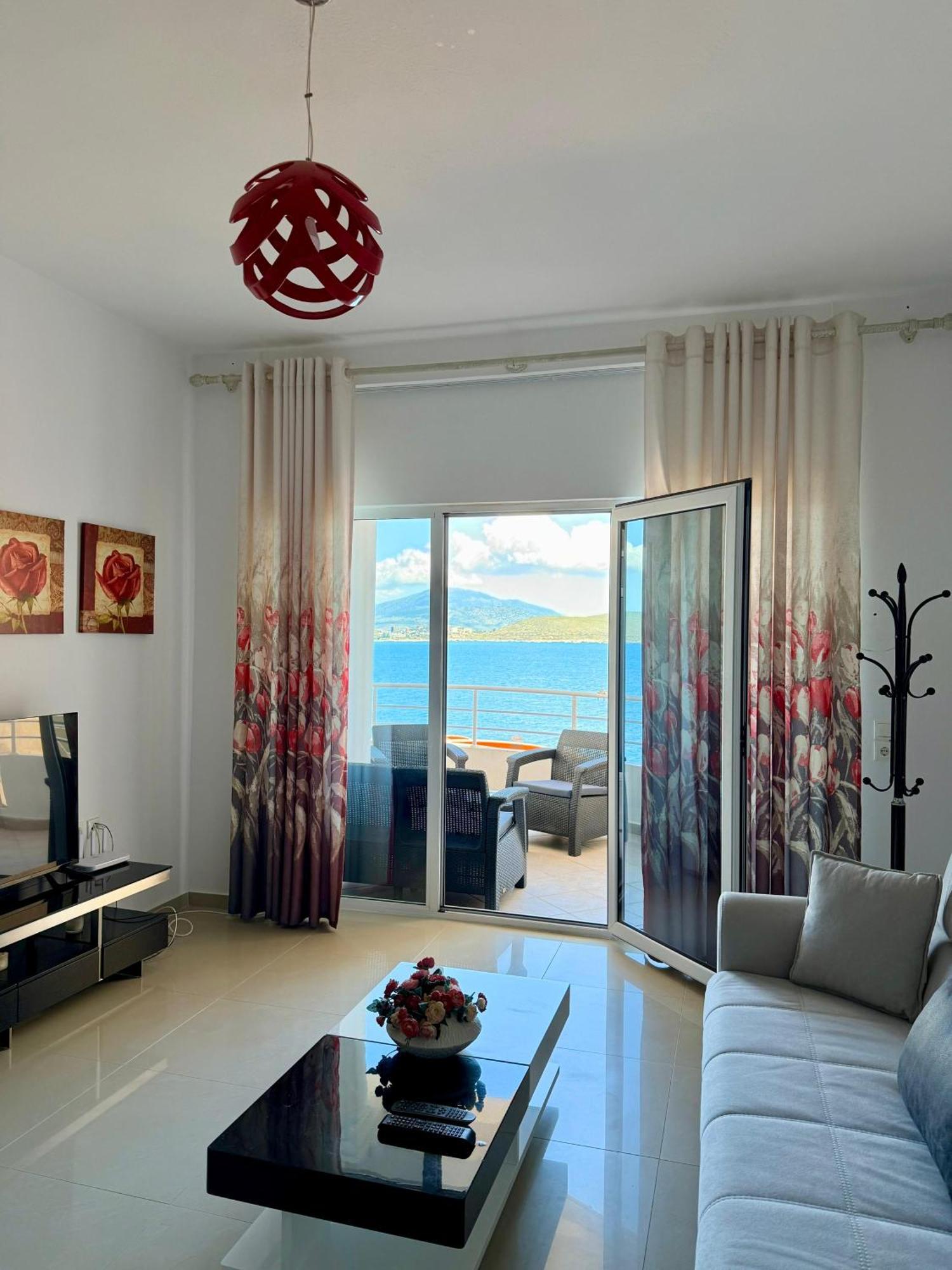 Red Infinity Seaview Apartment Sarande