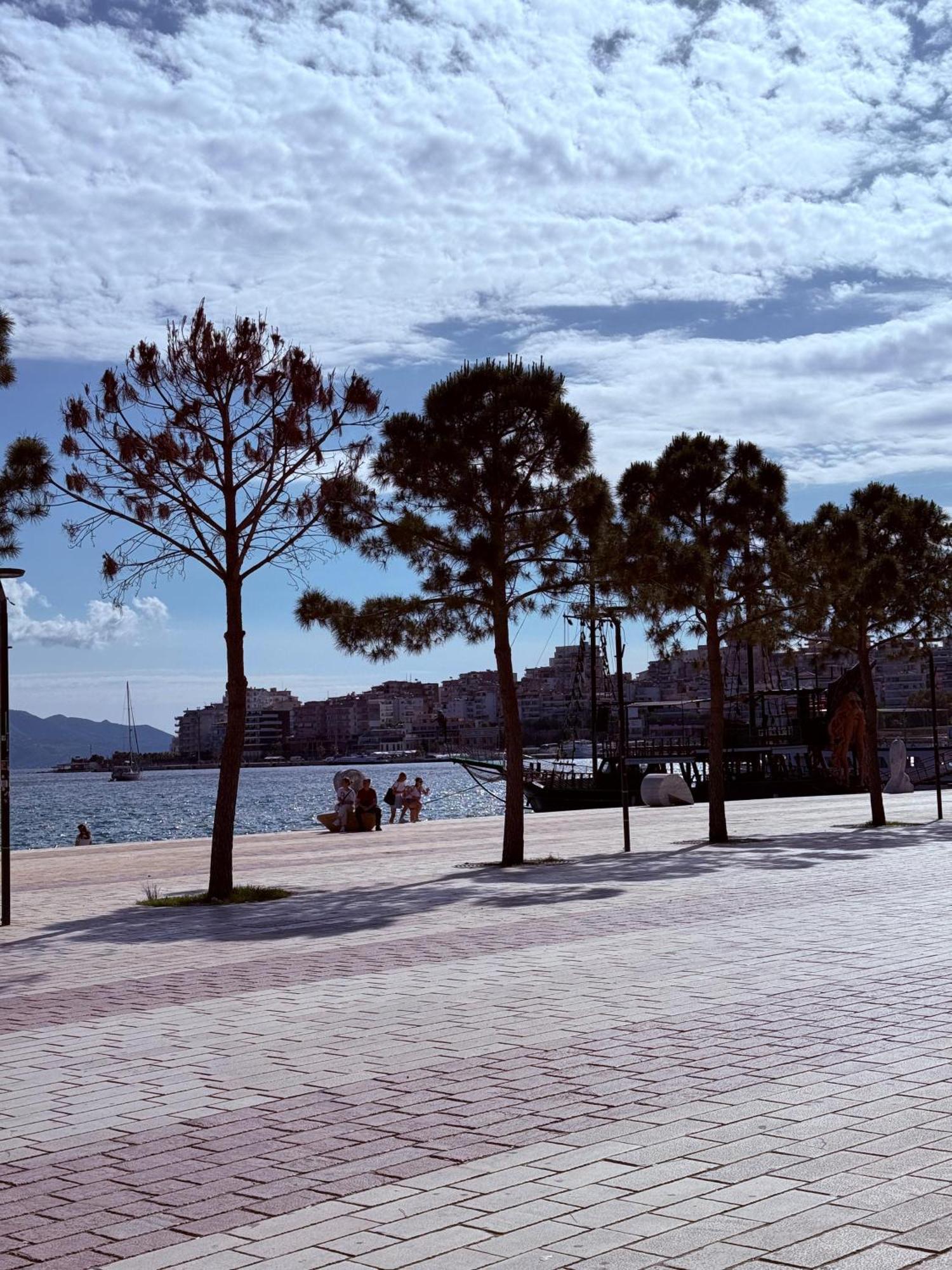 Red Infinity Seaview * Sarande